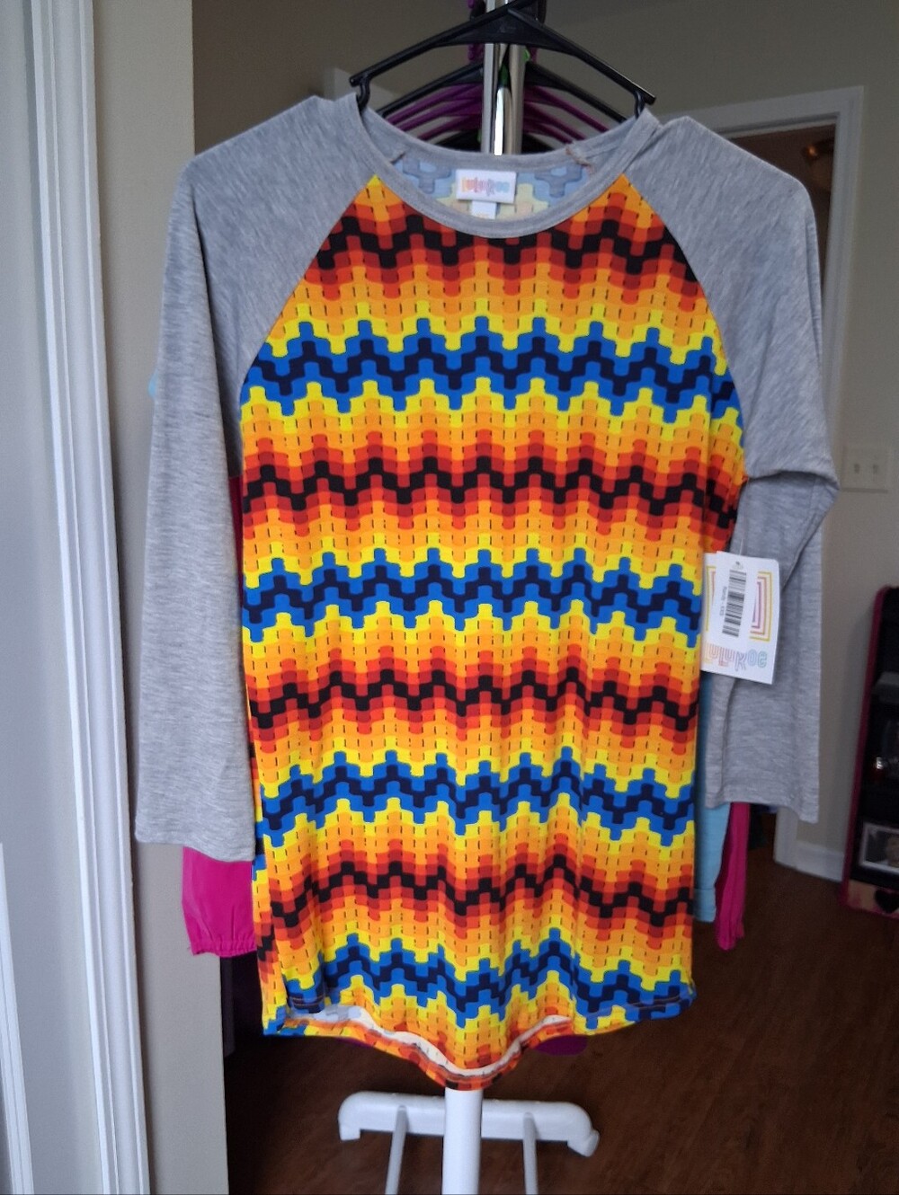 Lularoe Raglan Top